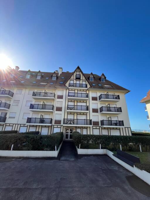 Appartement Douillet - Vue Mer - Piscine/ Tennis Cabourg Exterior photo