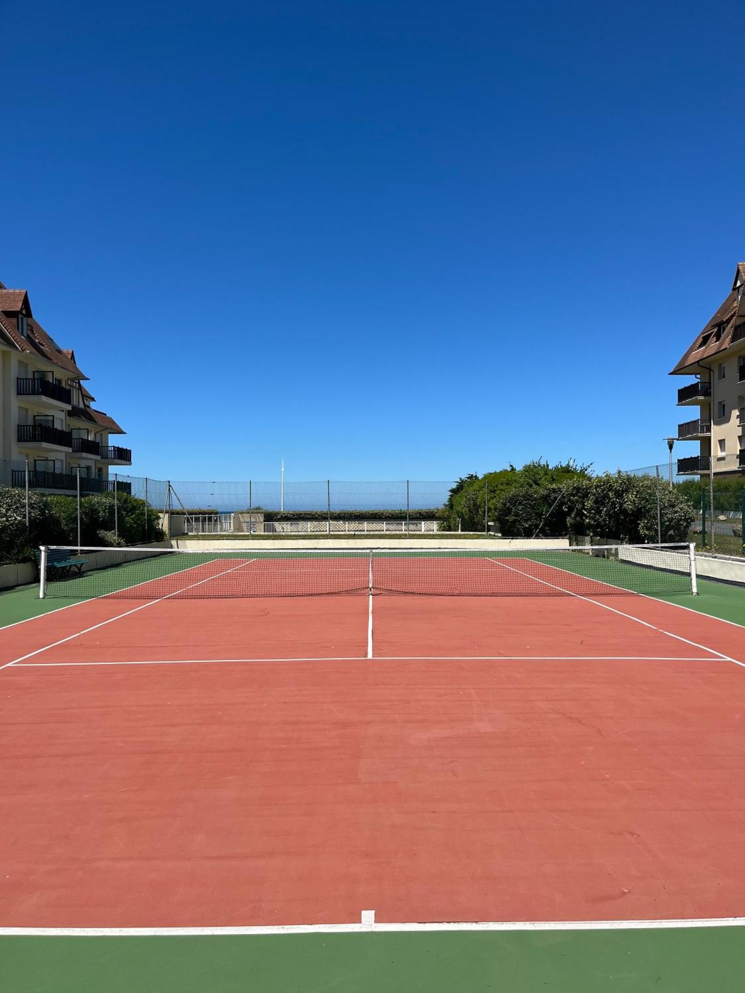 Appartement Douillet - Vue Mer - Piscine/ Tennis Cabourg Exterior photo